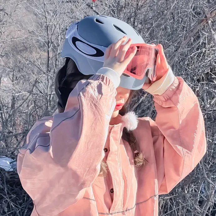 贝内尔和阿达玛海报